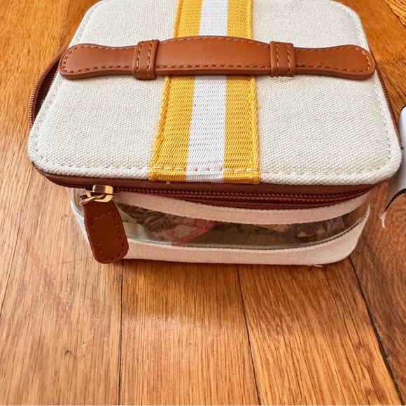 Johnny Was set of 2 Tote Bags - Picture 9 of 9